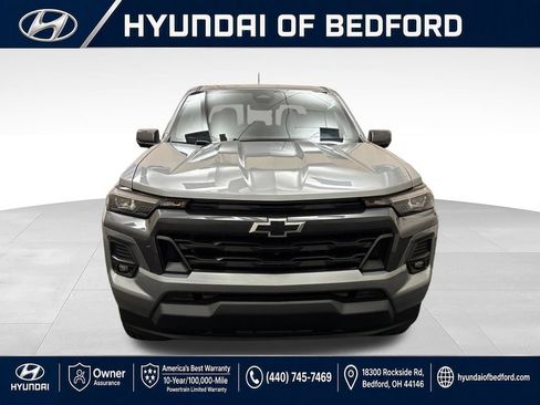 Used 2023 Chevrolet Colorado LT w/ LT Convenience Package III AWD/4WD image 2
