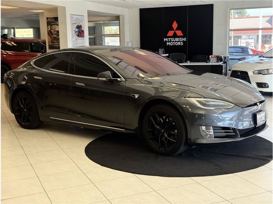 Used 2018 Tesla Model S 100D AWD/4WD image 3