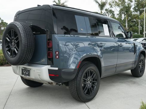 Used 2022 Land Rover Defender 110 SE image 25