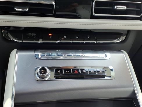 Used 2026 Lincoln Aviator AWD image 22