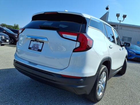 Used 2023 GMC Terrain SLE FWD image 33