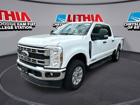Used 2024 Ford F250 XLT w/ FX4 Off-Road Package AWD/4WD image 1
