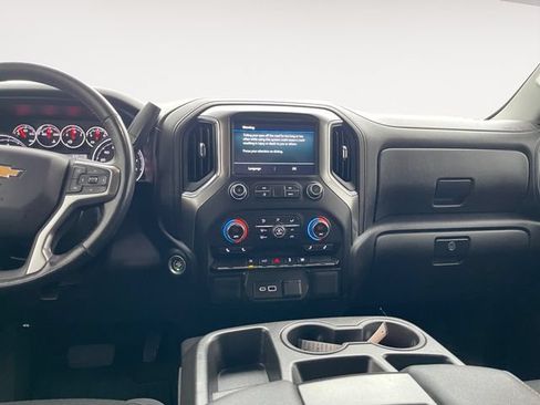 Used 2021 Chevrolet Silverado 1500 LT AWD/4WD image 11