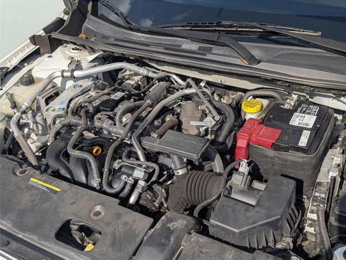 Used 2022 Nissan Sentra SV image 32