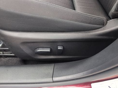 Used 2025 Nissan Altima 2.5 SV FWD image 14
