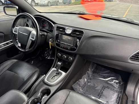 Used 2012 Chrysler 200 S image 11