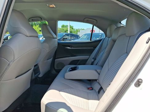 Certified 2022 Toyota Camry SE AWD/4WD image 13