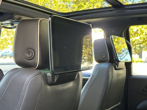 New 2026 Chevrolet Tahoe Premier image 17