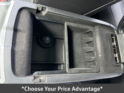 Used 2015 Dodge Charger SXT image 71