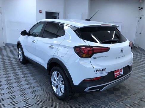 Used 2025 Buick Encore GX Preferred AWD/4WD image 13