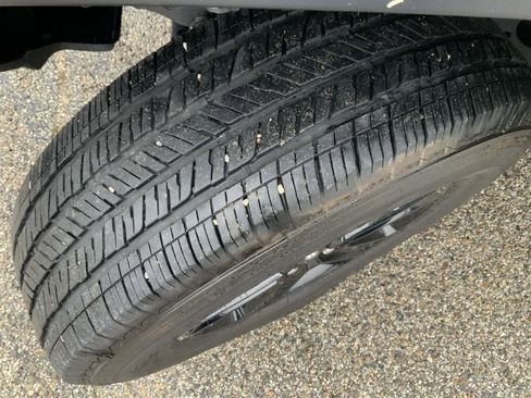 Used 2020 Jeep Wrangler Unlimited Sahara image 20