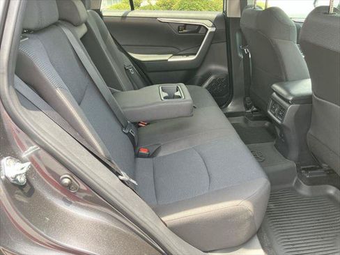 Certified 2025 Toyota RAV4 LE FWD image 29