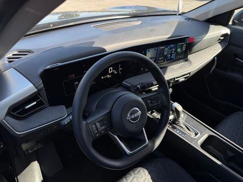 New 2026 Nissan Kicks SV w/ SV Premium Package FWD image 17