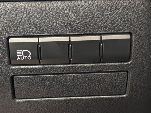 Used 2018 Lexus NX 300 FWD image 15