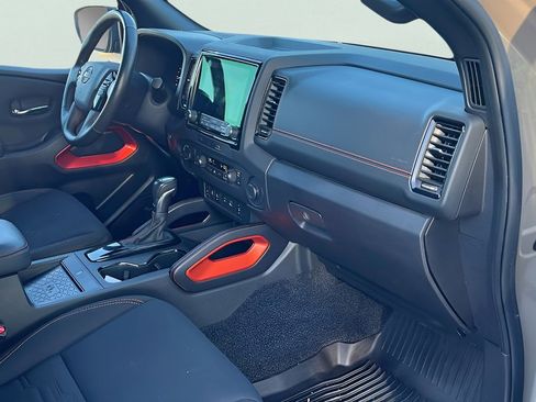 Used 2023 Nissan Frontier PRO-4X w/ Pro Convenience Package image 24