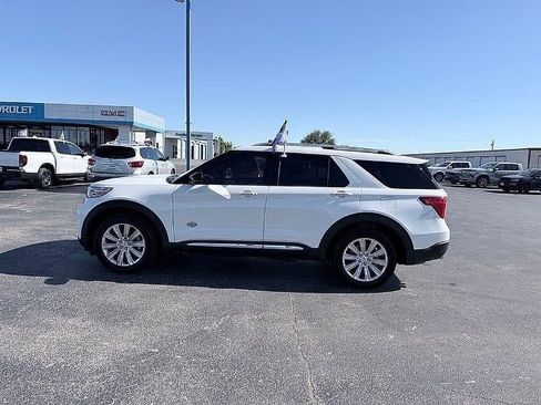 Used 2022 Ford Explorer King Ranch w/ Technology Package AWD/4WD image 2