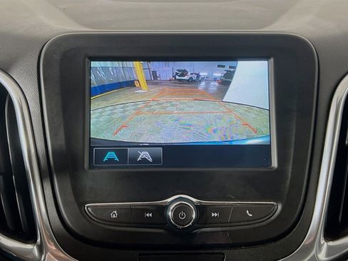 Used 2018 Chevrolet Equinox LT image 13