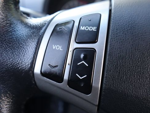 Used 2010 Hyundai Elantra SE FWD image 29