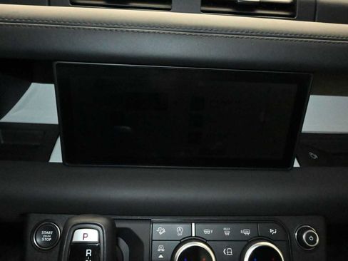 Used 2023 Land Rover Defender 110 SE AWD/4WD image 22