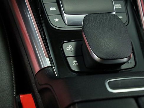 Used 2021 Mercedes-Benz GLA 35 AMG 4MATIC image 20