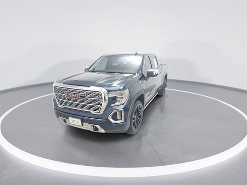 Used 2022 GMC Sierra 1500 Denali w/ Denali Premium Package image 3