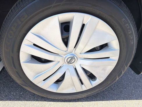 Used 2024 Nissan Leaf S FWD image 4