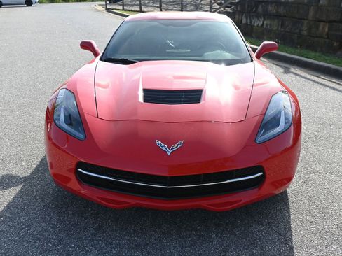 Used 2019 Chevrolet Corvette Stingray Coupe w/ 1LT image 3