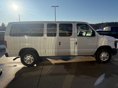 Used 2012 Ford E-350 and Econoline 350 XL w/ Interior Upgrade Pkg image 6