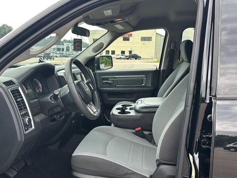 Used 2024 RAM 1500 Classic SLT AWD/4WD image 10