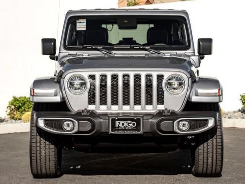 Used 2021 Jeep Wrangler Unlimited Sahara w/ Cold Weather Group AWD/4WD image 3