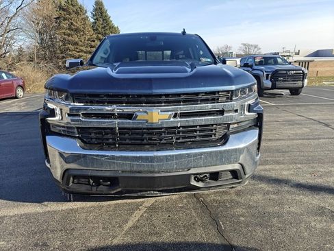 Used 2022 Chevrolet Silverado 1500 LT image 2
