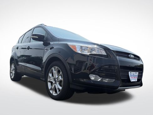Used 2016 Ford Escape Titanium FWD image 5