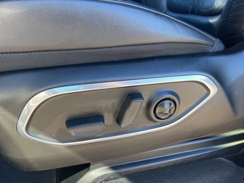 Used 2024 Jeep Wagoneer L Series II w/ Flexible Seating Group image 15