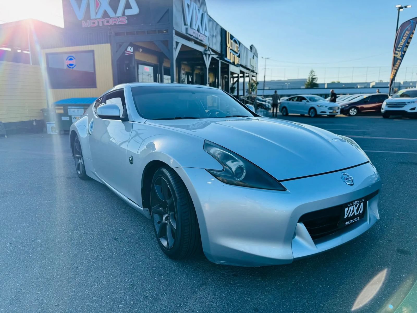 Used 2009 Nissan 370Z Touring w/ Sport Pkg RWD image 3