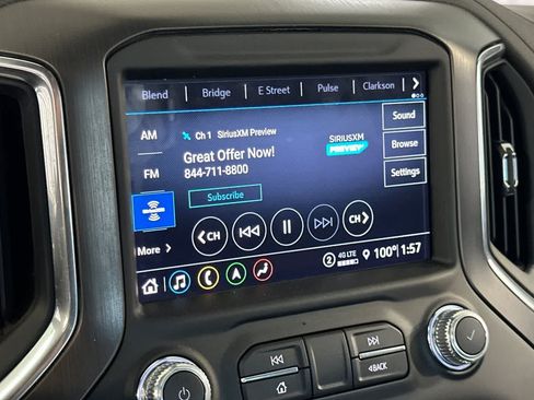 Used 2022 GMC Sierra 2500 AT4 w/ AT4 Premium Plus Package AWD/4WD image 19