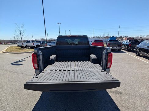 Used 2023 GMC Sierra 1500 Elevation image 12