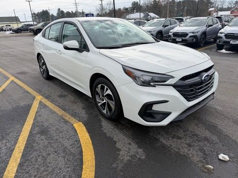 Used 2025 Subaru Legacy Premium image 3