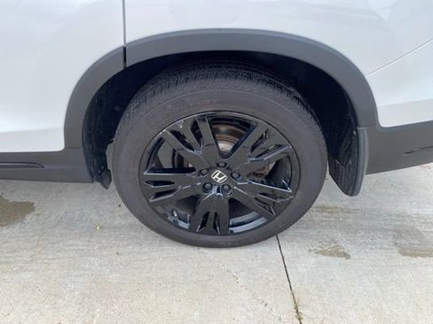 Used 2022 Honda Pilot Black Edition image 13
