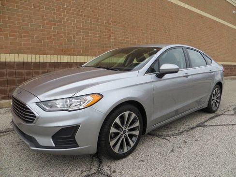 Used 2020 Ford Fusion SE AWD/4WD image 5