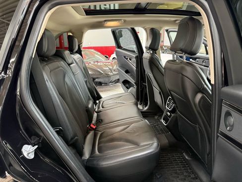 Used 2023 Lincoln Nautilus Reserve w/ Luxury Package image 23