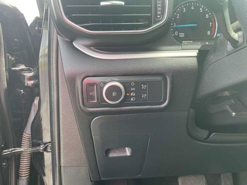 Used 2022 Ford Explorer XLT w/ Equipment Group 202A AWD/4WD image 15