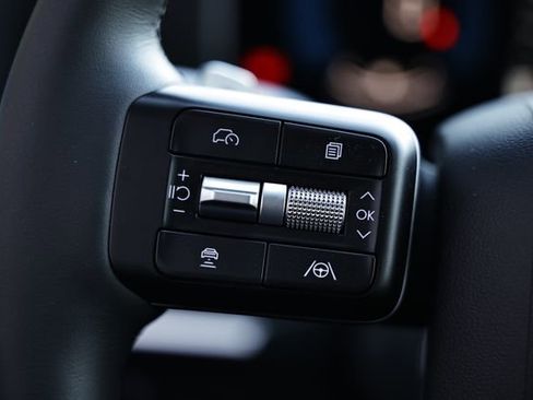 Used 2025 Hyundai Santa Fe SEL image 31