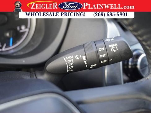 Used 2022 Toyota Venza LE image 25