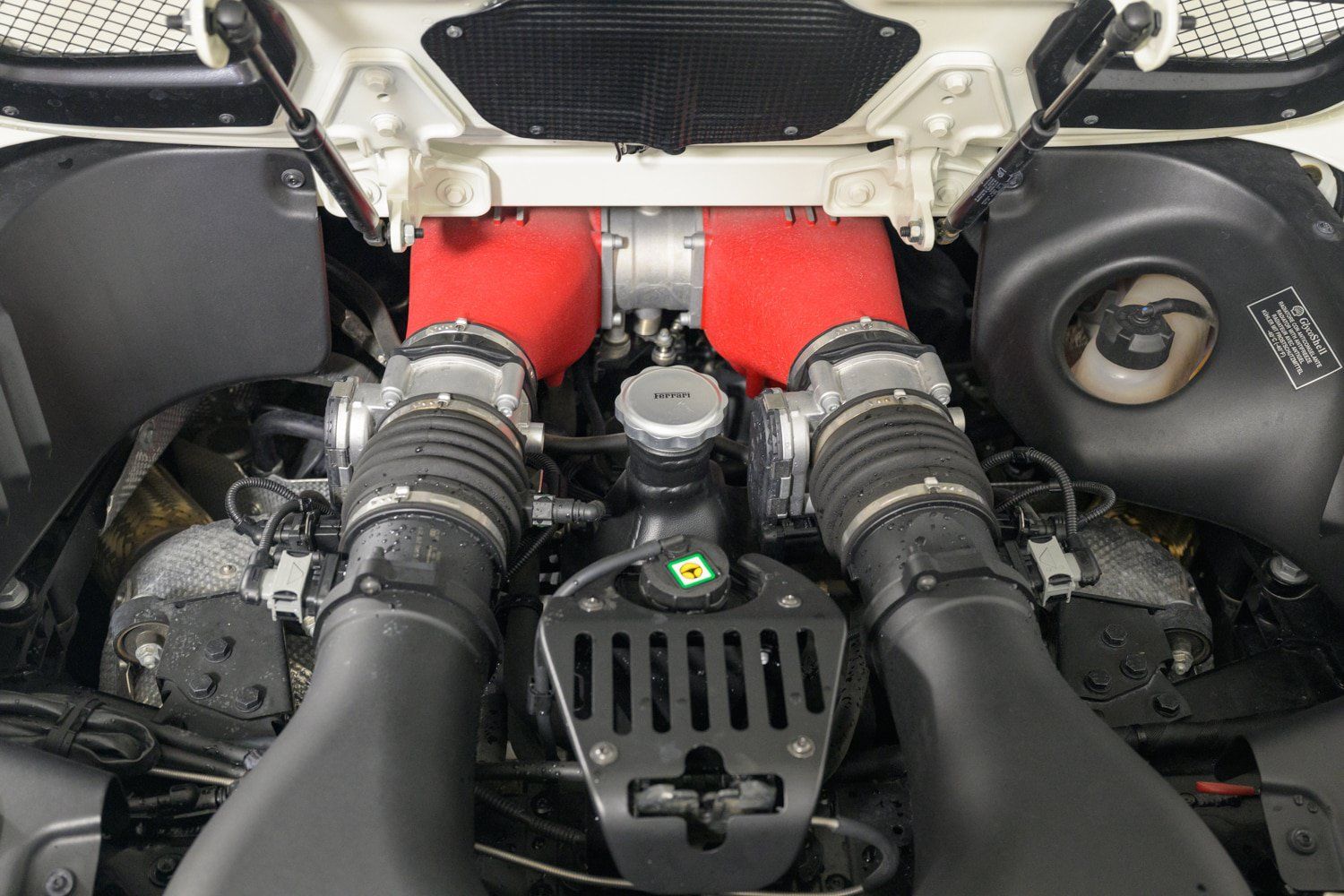 Used 2015 Ferrari 458 Spider RWD image 77
