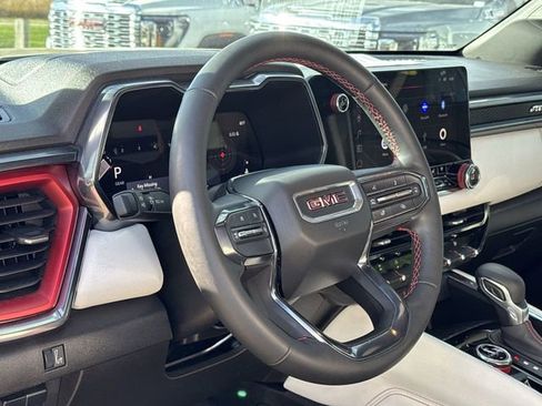 Used 2024 GMC Canyon AT4X image 35