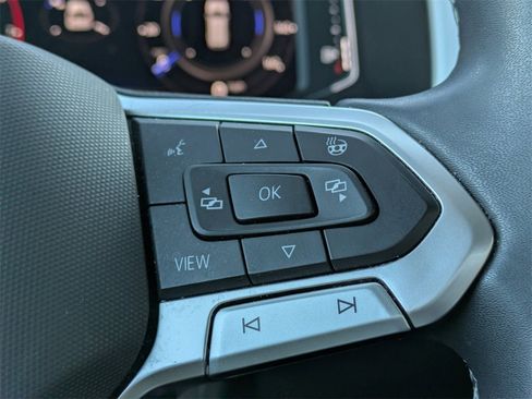 Certified 2023 Volkswagen Atlas SEL image 40