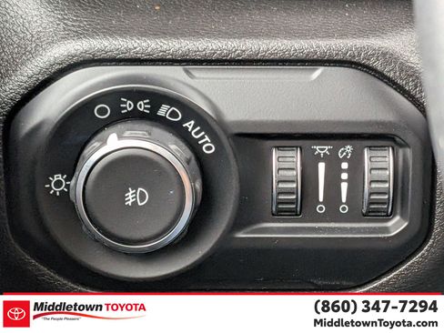 Used 2019 Jeep Wrangler Unlimited Sport S image 18