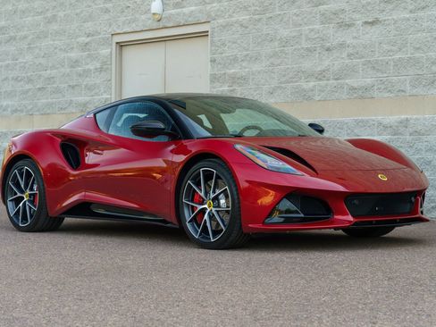 Used 2025 Lotus Emira RWD image 5