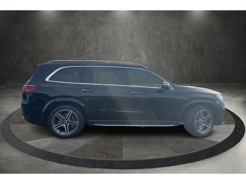New 2024 Mercedes-Benz GLS 450 4MATIC image 2