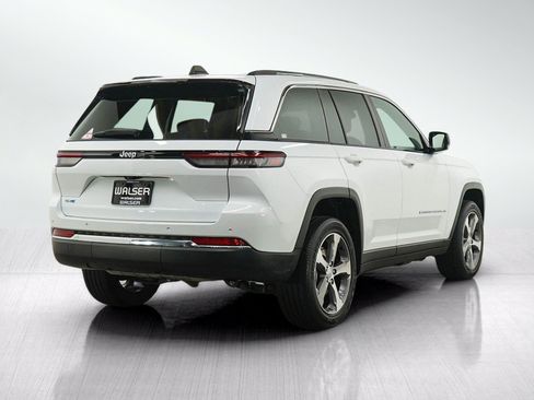 Used 2023 Jeep Grand Cherokee 4WD 4xe w/ Luxury Tech Group II image 5